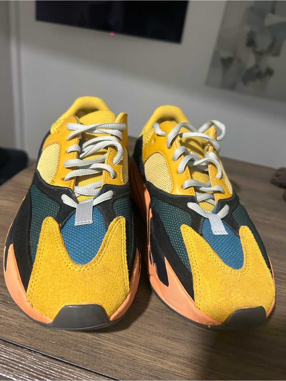 adidas Yeezy Boost 700 Sun - Picture 2 of 5